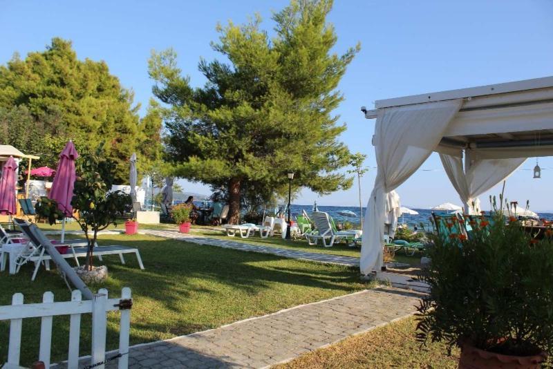 Maras Marinas Home Νικήτη Εξωτερικό φωτογραφία